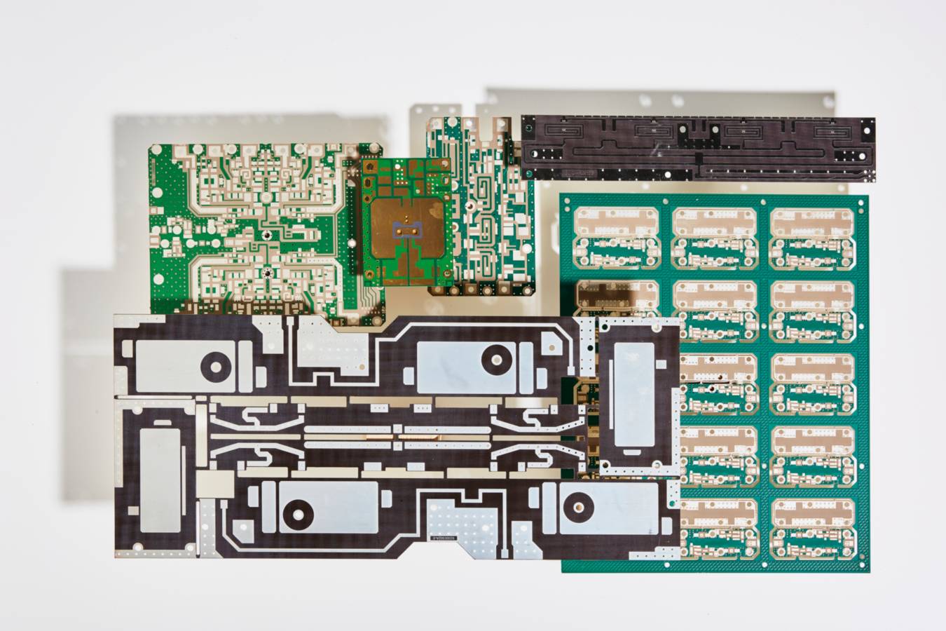 L Rell Pcb Double layer radio frequency PCB - Arel srl